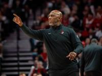 爱游戏亚洲官网-开拓者球员受伤离场，影响战术部署的简单介绍