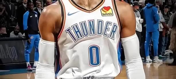 爱游戏入口-韦少独揽33+10，雷霆击败老鹰