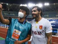 爱游戏体育官网-轮换球员助攻频现，引爆场上火花的简单介绍