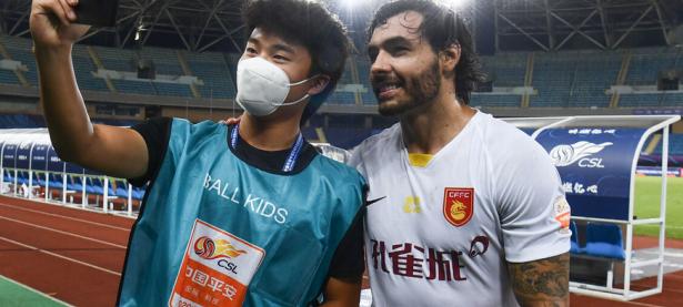 爱游戏体育官网-轮换球员助攻频现，引爆场上火花的简单介绍