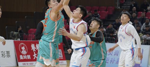 爱游戏官网-关于战火重燃，国内篮球联赛呈现全新高潮的信息