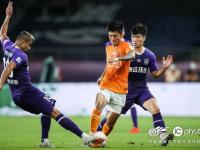 爱游戏登录入口-包含天津泰达展现强大攻势，逆转战胜对手的词条