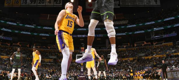 爱游戏在线登录-湖人队大胜雄鹿保持不败记录的简单介绍