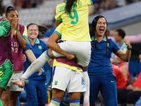 爱游戏中国官网-阿根廷女足与智利队争夺胜利晋级