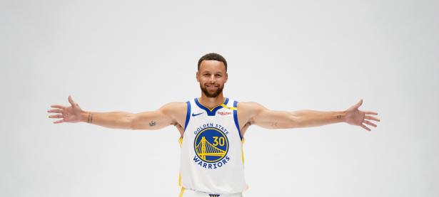 爱游戏登录-国际篮球明星：库里展现出色表现的简单介绍