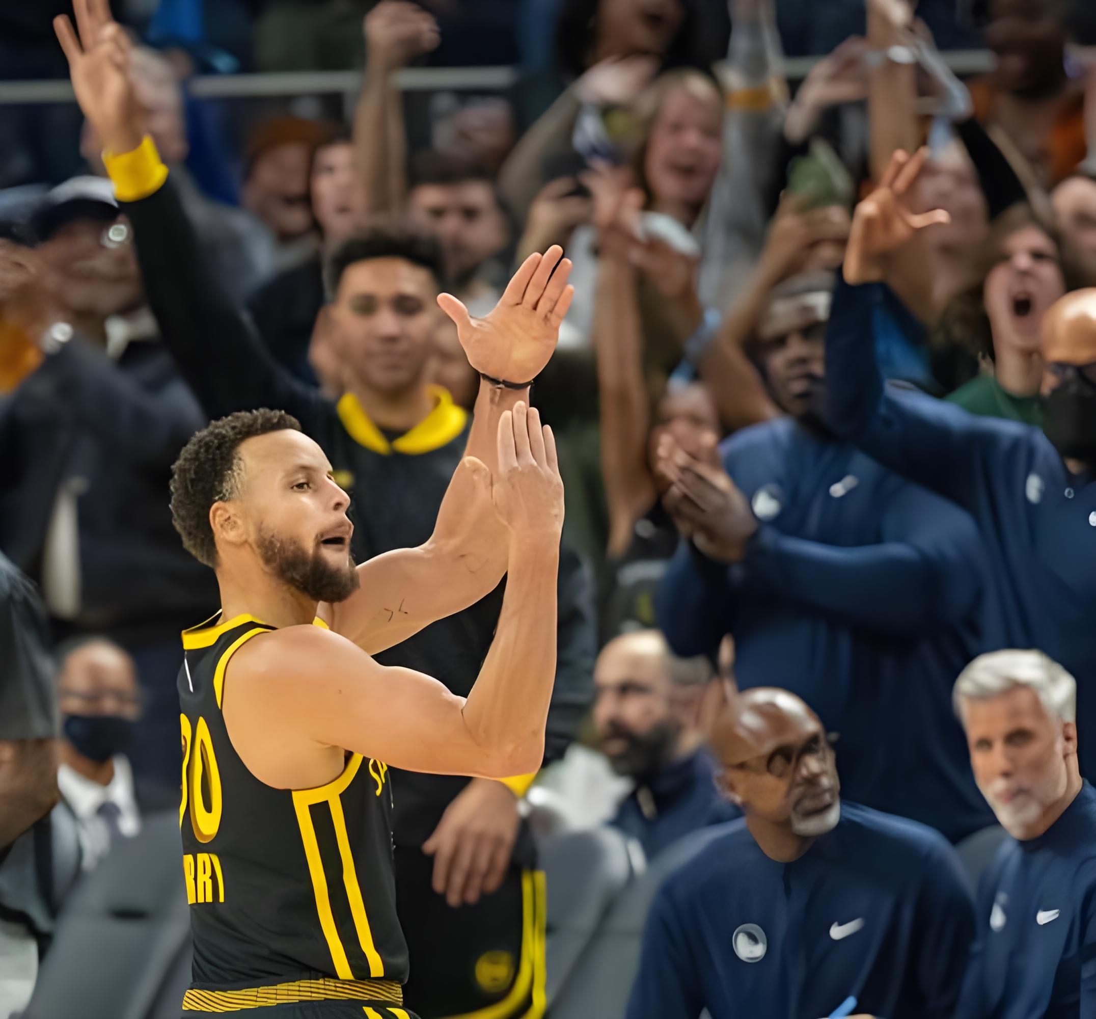 勇士队球员接受公开访问呈现球场外风采的简单介绍