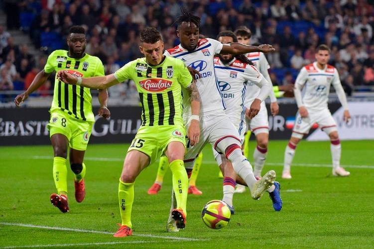 亚眠客场逼平尼斯，法甲保级形势依然严峻