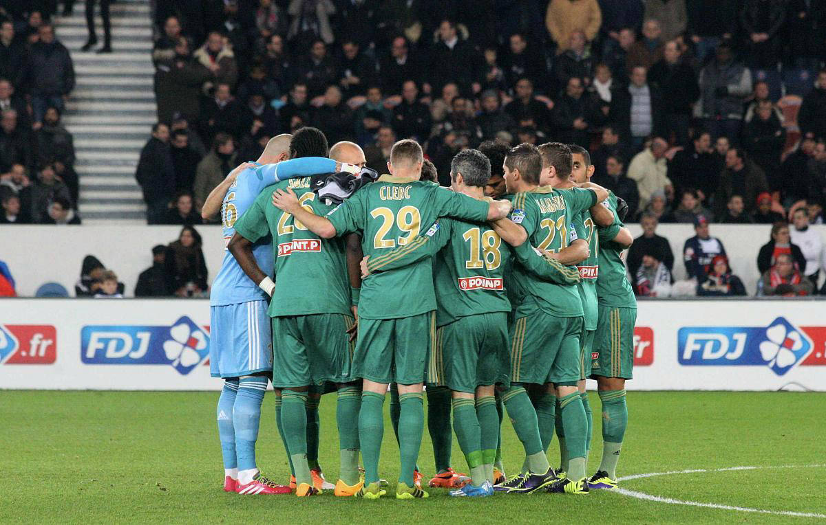 圣埃蒂安队在比赛中力震群雄 圣埃蒂安队在比赛中力震群雄