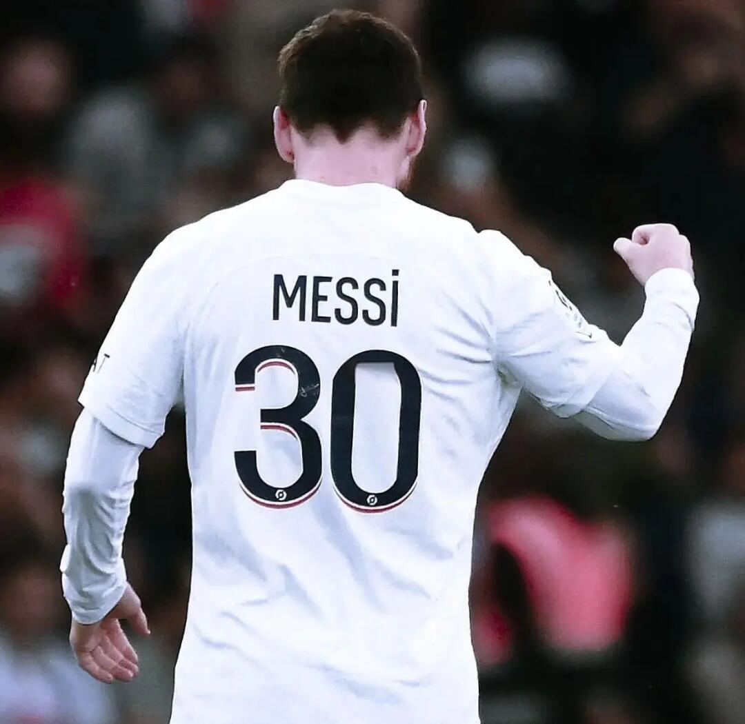 沸腾的欧洲赛场：球队们为荣耀不惜一切拼杀的简单介绍