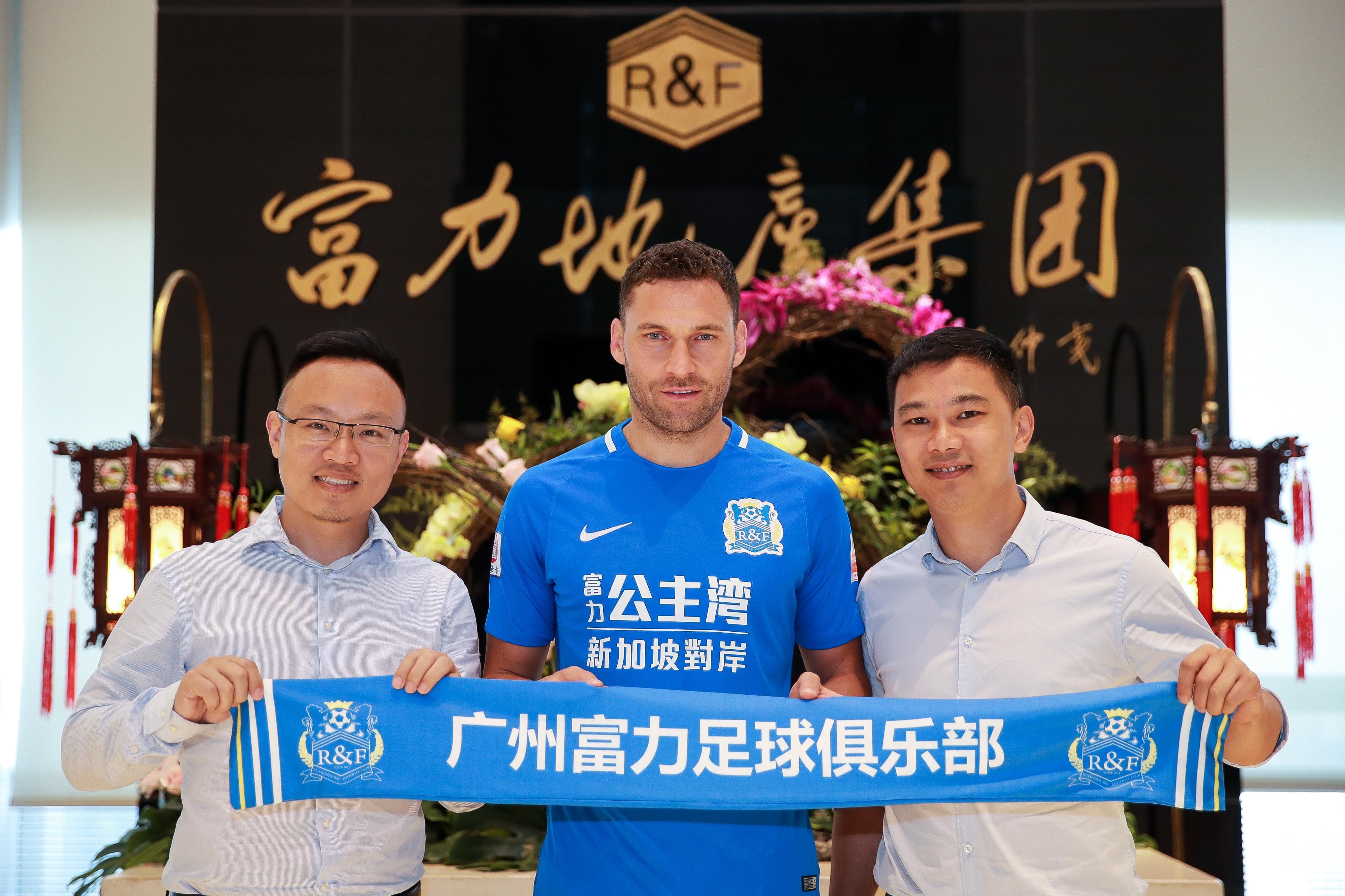 欧洲球员加盟北美俱乐部引关注 欧洲球员加盟北美俱乐部引关注