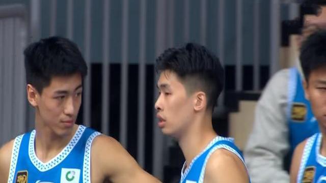 关于福建队客场胜上海男篮,豪取关键胜利的信息 关于福建队客场胜上海男篮,豪取关键胜利的信息