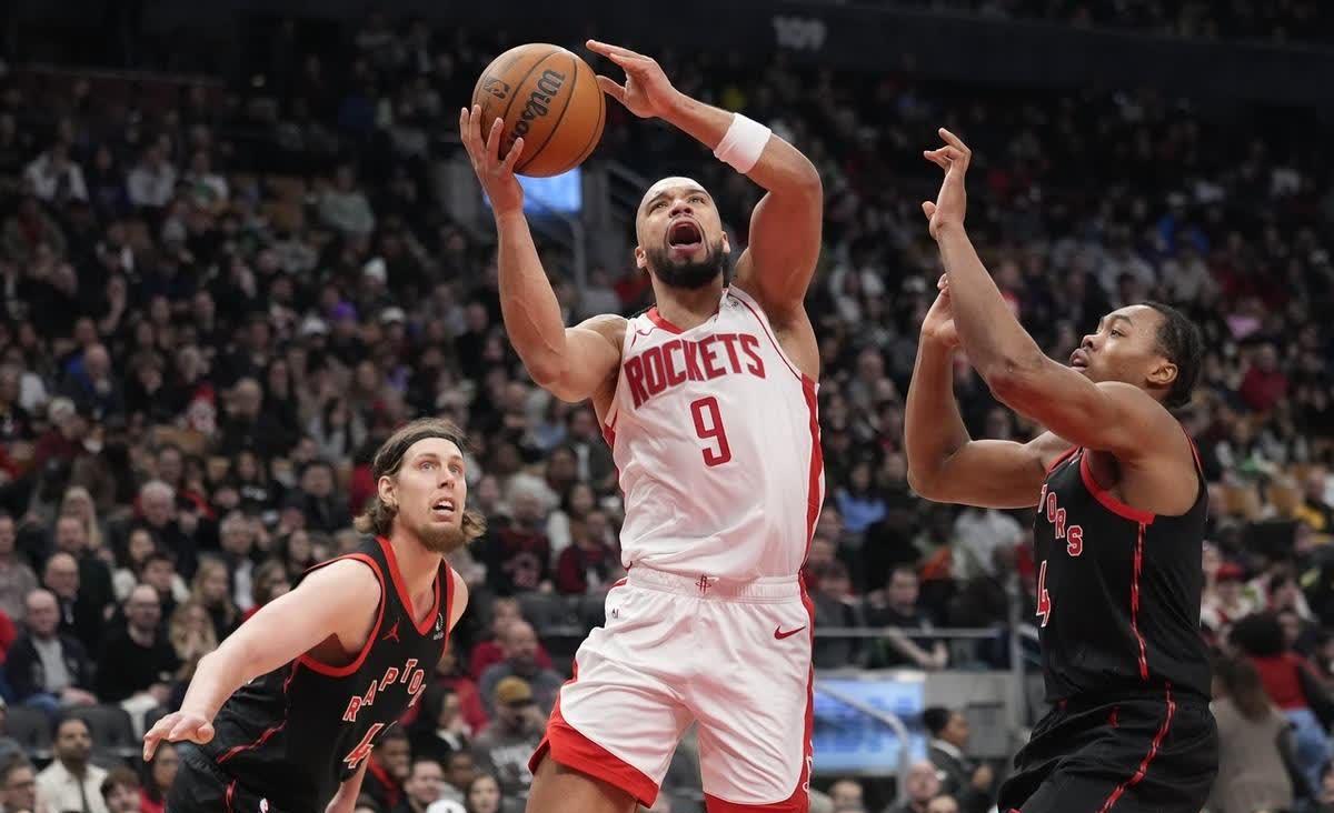 包含后卫砍分成为焦点，球员表现超卓的词条