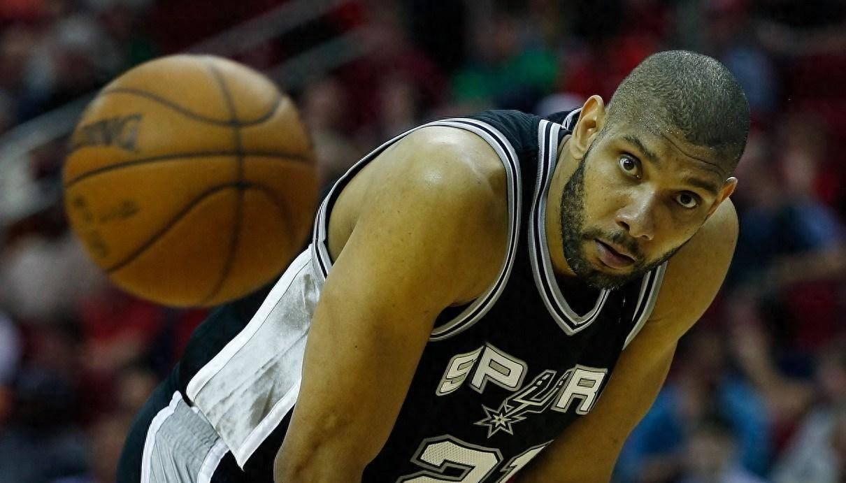 马刺队老将因伤无缘下场，中场补位新秀上位的简单介绍