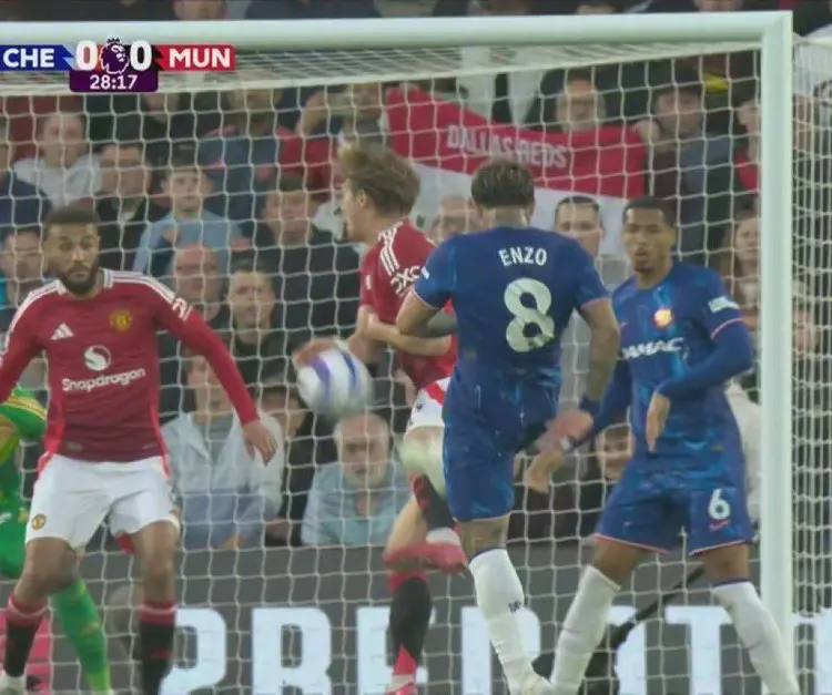 点球射门失准，球员表现失误堪忧的简单介绍