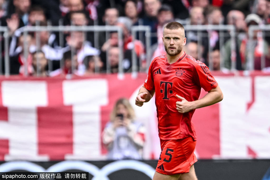 摩纳哥球迷对球队处境感到忧心 摩纳哥球迷对球队处境感到忧心