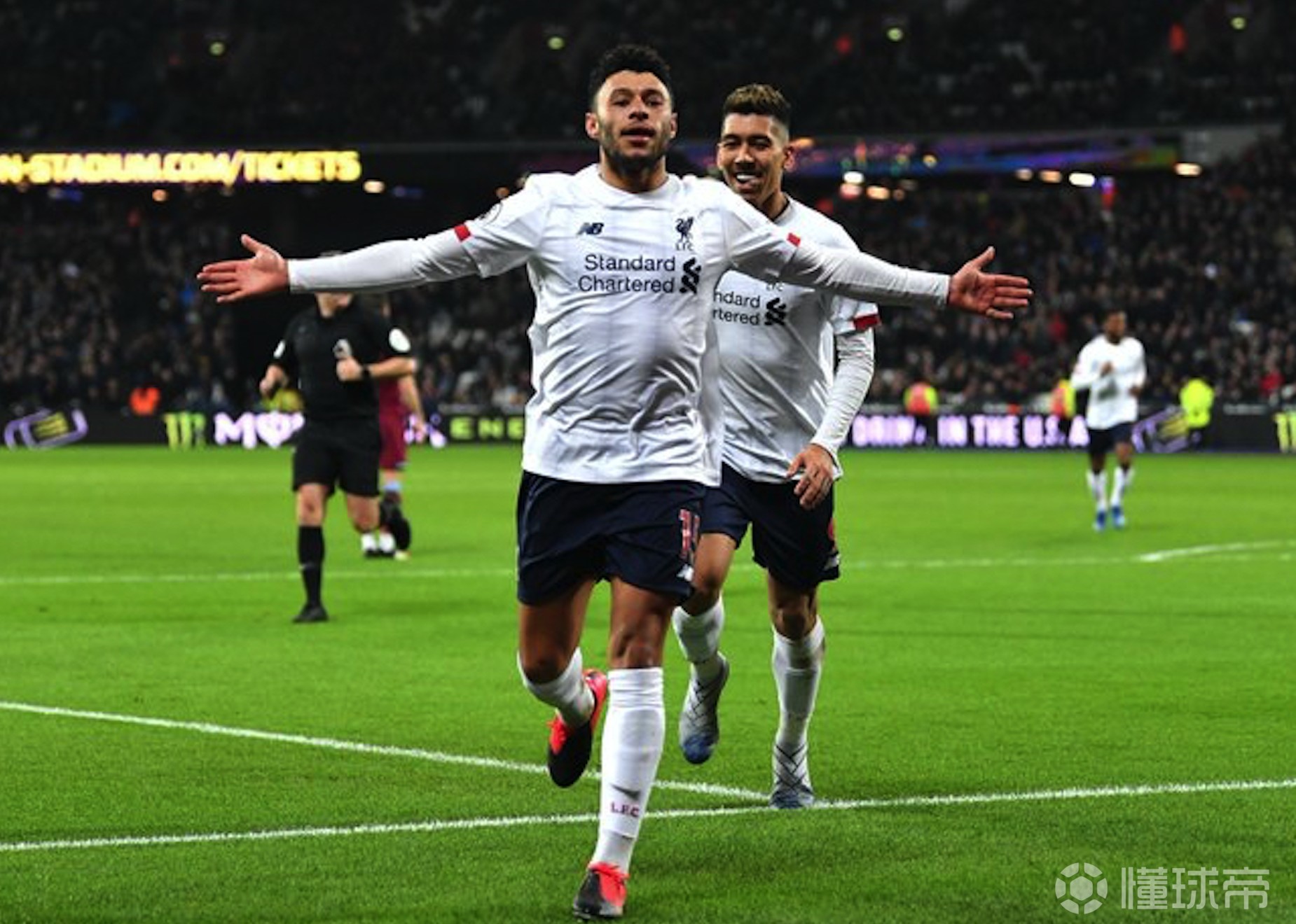 南安普顿客场战平对手,努力争取胜利 南安普顿客场战平对手,努力争取胜利