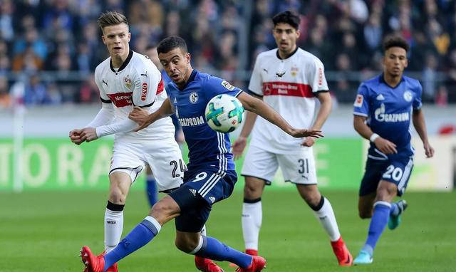 包含沙尔克球员联手进攻,赢得胜利的词条 包含沙尔克球员联手进攻,赢得胜利的词条