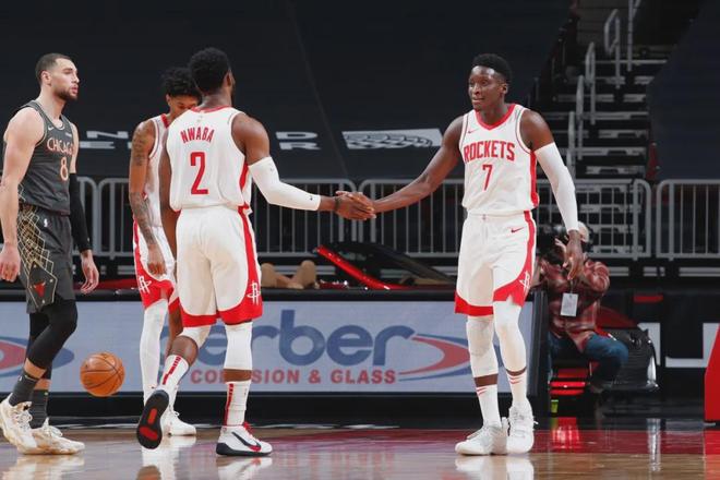 关于步行者情势不佳,奥拉迪波下季或考虑寻找新归宿的信息 关于步行者情势不佳,奥拉迪波下季或考虑寻找新归宿的信息