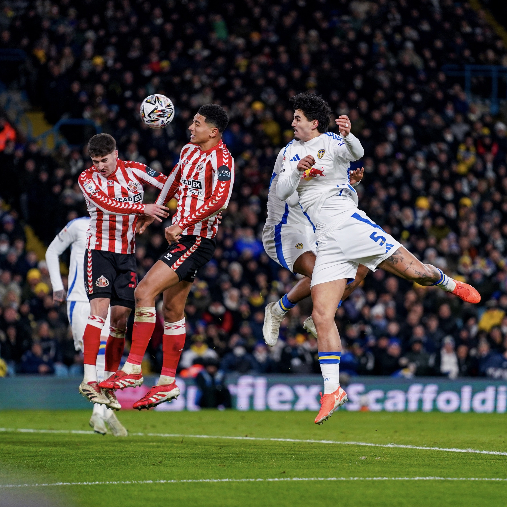 谢菲联惨遭-完败,保级形势堪忧的简单介绍 谢菲联惨遭-完败,保级形势堪忧的简单介绍