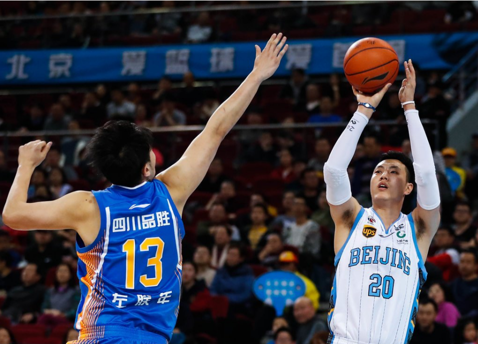 湖北男篮大捷四川，重返季后赛争夺的简单介绍