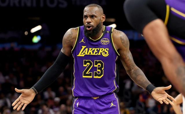 鹈鹕队关键时刻发力，成功取得关键一胜的简单介绍