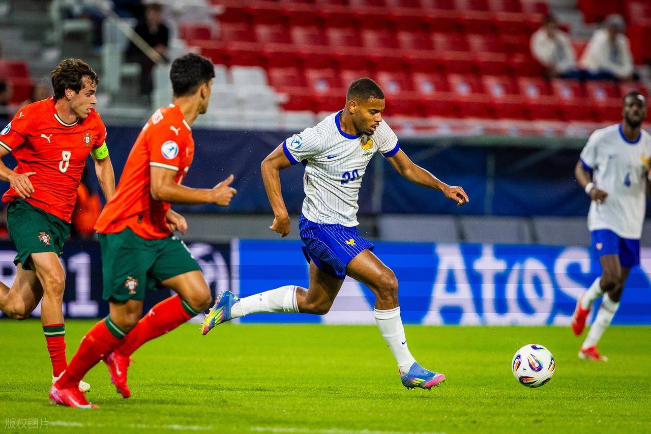 波兰国家队险胜晋级,欧洲杯表现令人瞩目 波兰国家队险胜晋级,欧洲杯表现令人瞩目