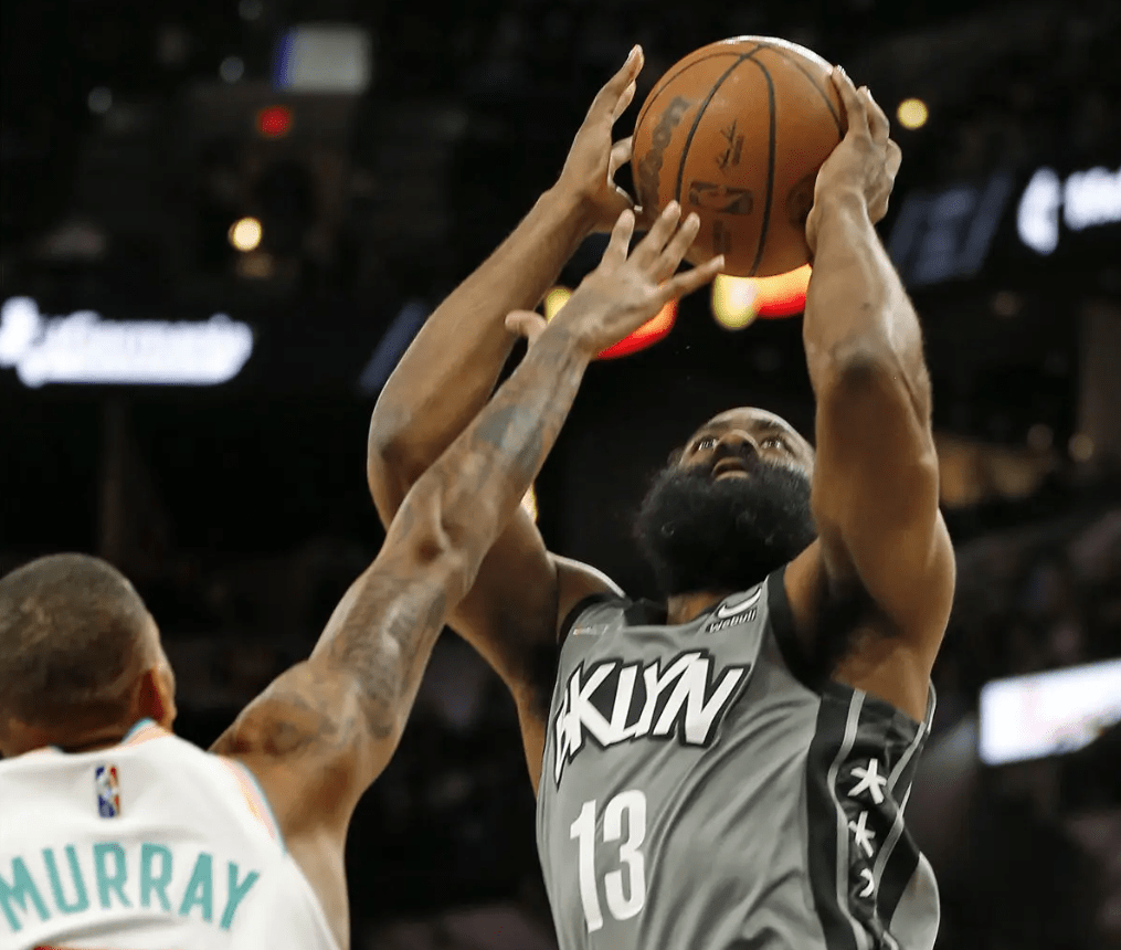 包含篮网新秀连续高效得分，成为球队得分保障的词条