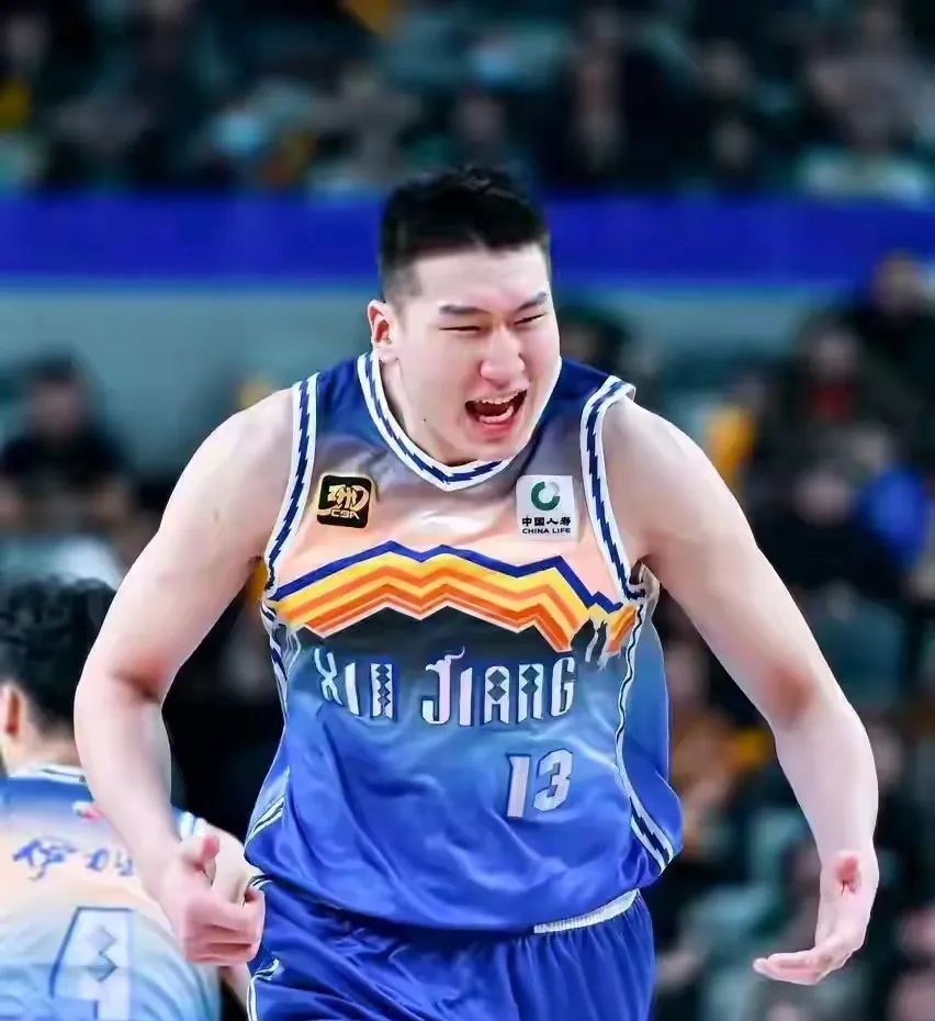 关于阿拉维斯在客场逆袭，取得重要胜利的信息