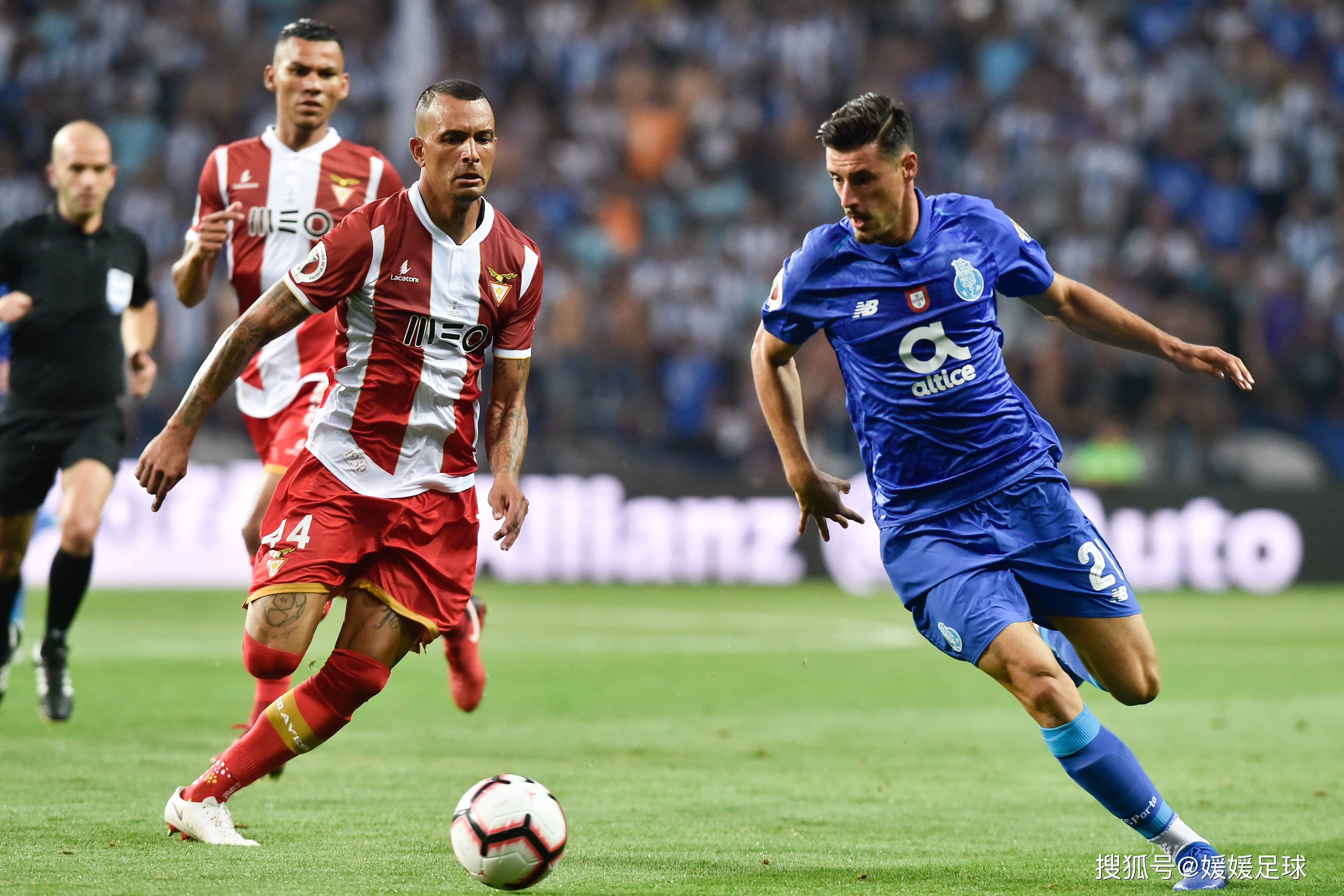 关于里尔圣-埃蒂纳在周末比赛中表现出色的信息