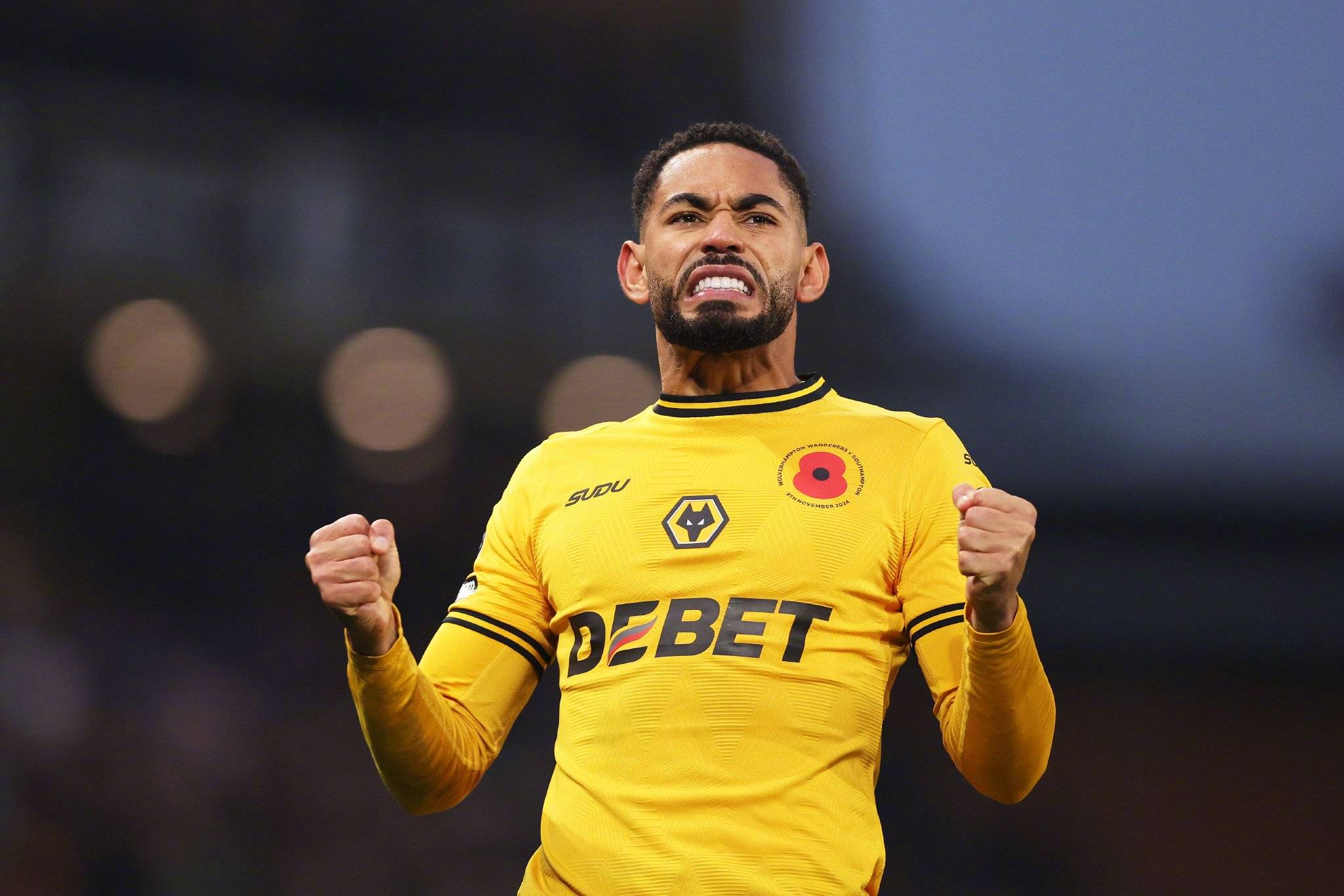 南安普顿球员努力备战比赛，为胜利而战