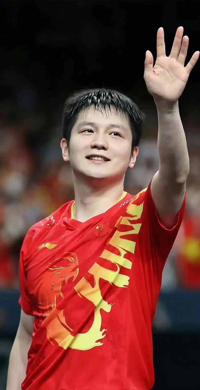 腰斩一轮后，德甲再现精彩对决，明星球员风采的简单介绍