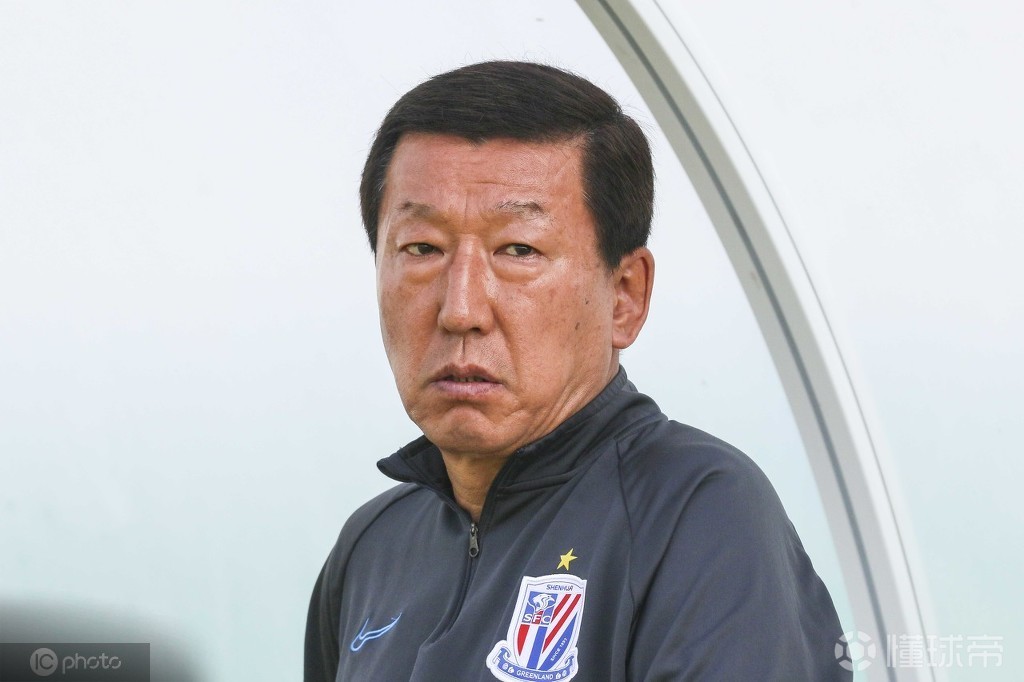 包含申花俱乐部高层调整，重组技术团队的词条