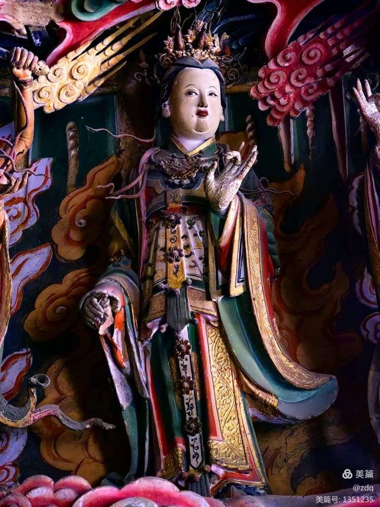 关于山西长治赢得关键三分，济南大菩萨难以绝望的信息