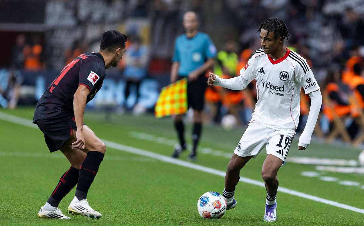 包含霍芬海姆球队寻找突破口，战胜对手的词条