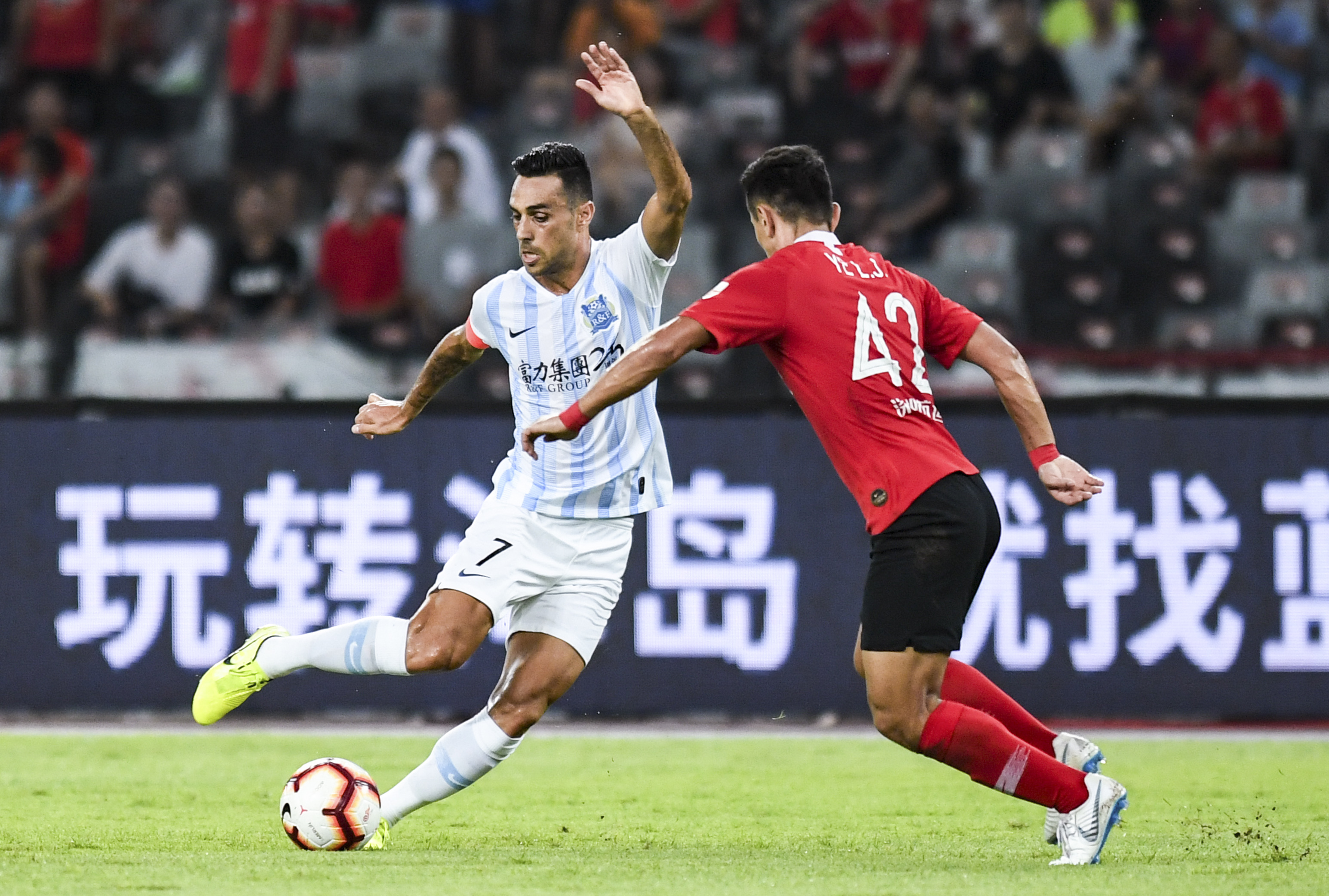 关于深圳佳兆业英勇强势,中超比赛传奇篇章!的信息 关于深圳佳兆业英勇强势,中超比赛传奇篇章!的信息