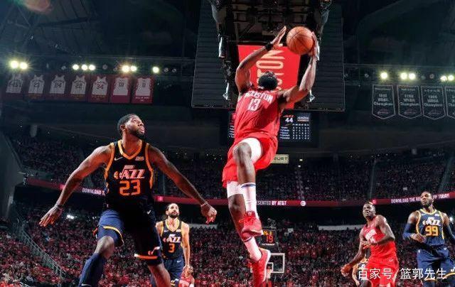 关于琼斯抢断绝杀，爵士逆转击败骑士终结四连败的信息