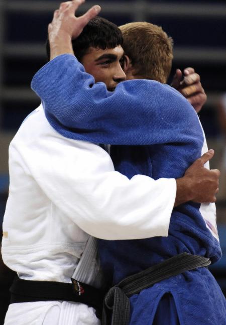 希腊划船选手靠实力击败对手