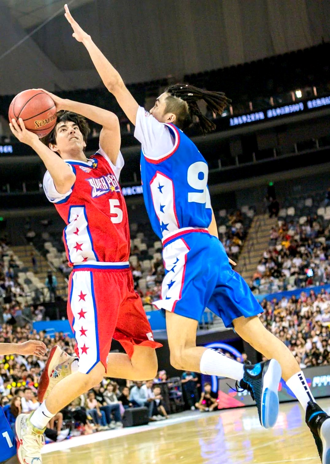 实力对决热血升温,新秀球员奋力拼搏的简单介绍 实力对决热血升温,新秀球员奋力拼搏的简单介绍