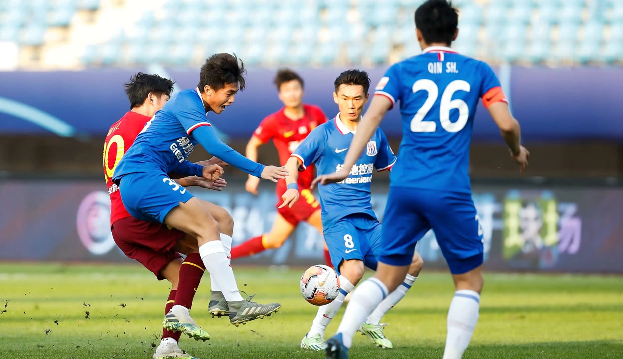 河北华夏幸福客场不敌上海绿地申花，失去领先优势的简单介绍