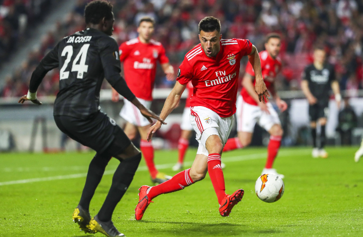 关于门兴对斯特拉斯堡，豪门之争展现谁能胜出？的信息