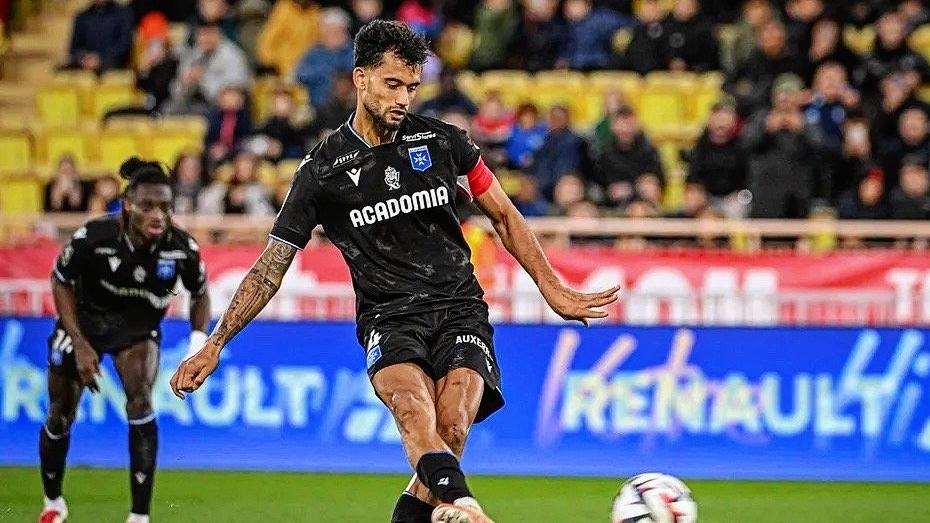 关于莱加内斯挑战赫塔费B队，力求取得比赛胜利的信息