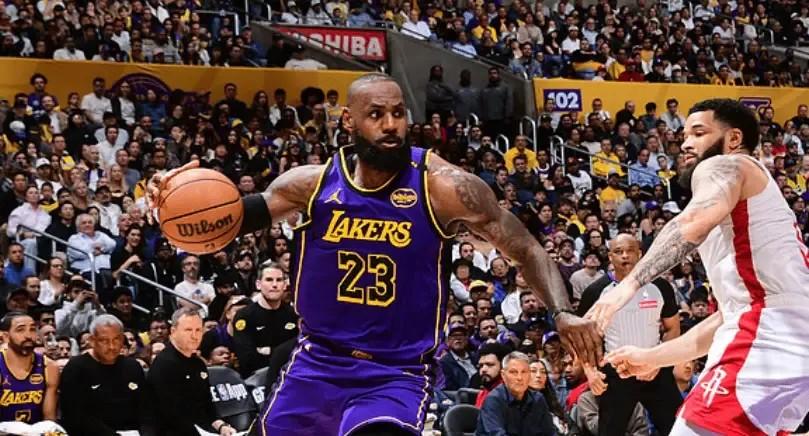 火箭击败湖人,豪取胜利! 火箭击败湖人,豪取胜利!