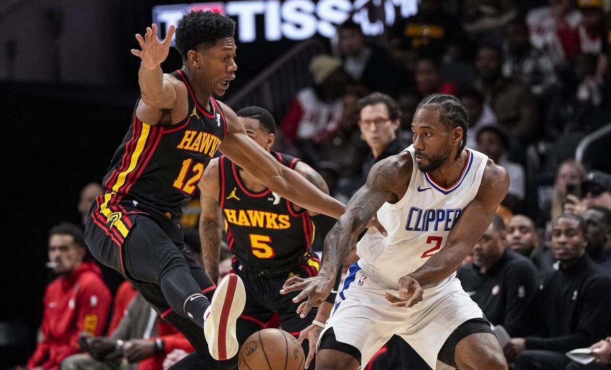 谦男疯狂单挑快船爵士迎胜利的简单介绍