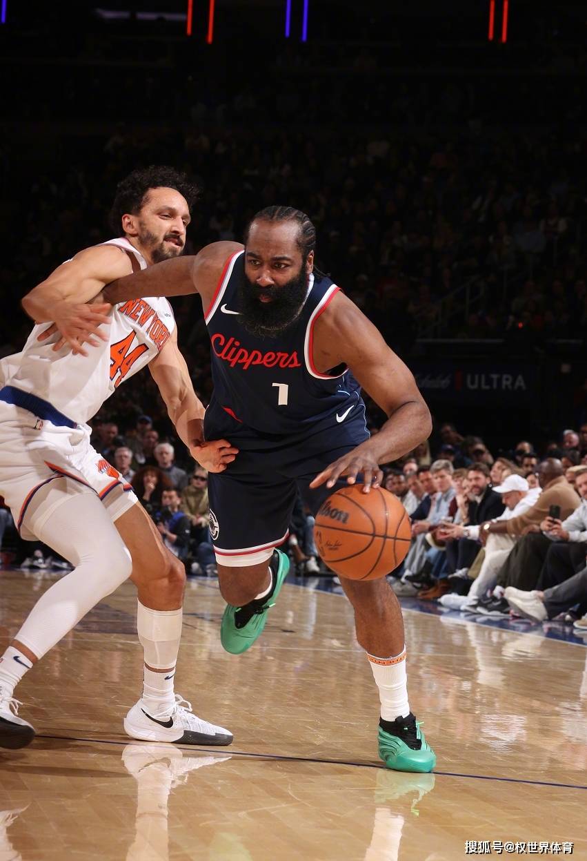 谦男疯狂单挑快船爵士迎胜利的简单介绍