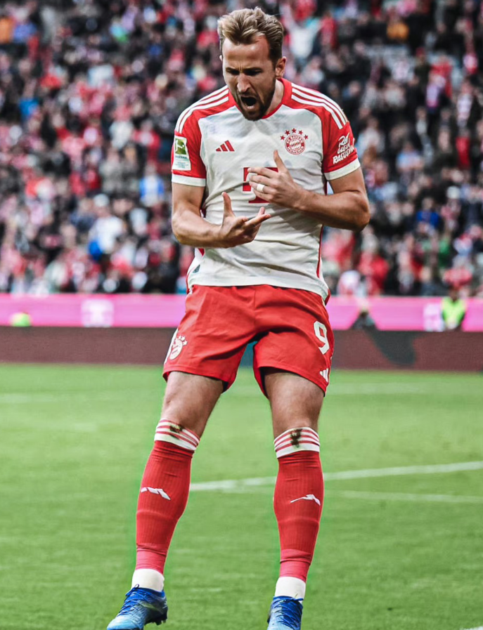 包含拜仁慕尼黑新援轰下帽子戏法的词条